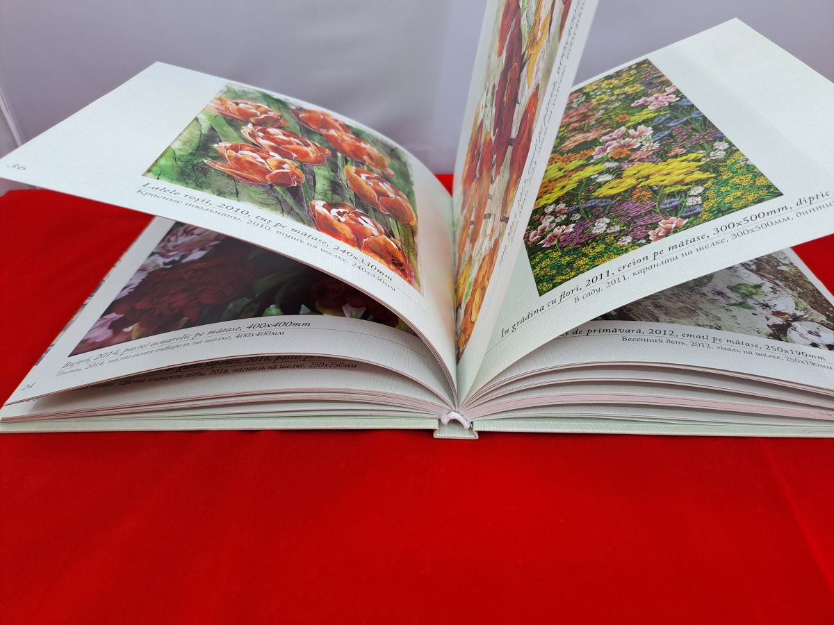Открытая книга рисунки цветов