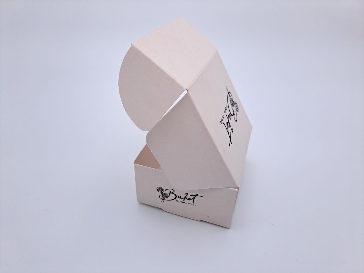 Gift packaging