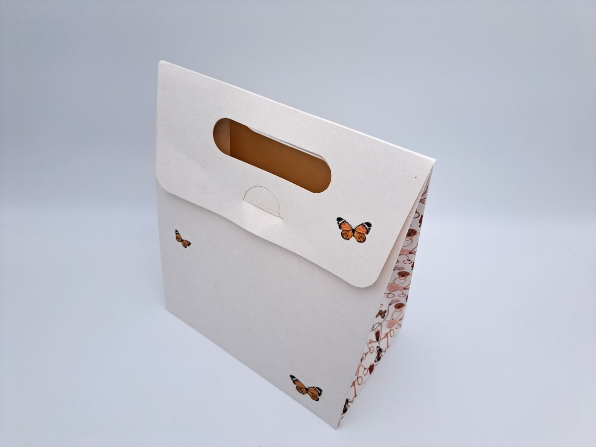 Gift packaging