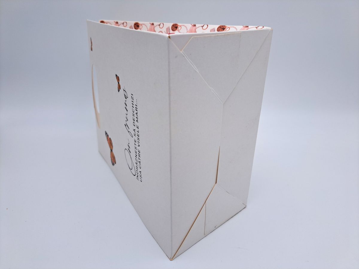 Gift packaging