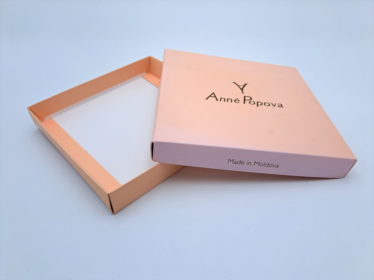 Gift packaging